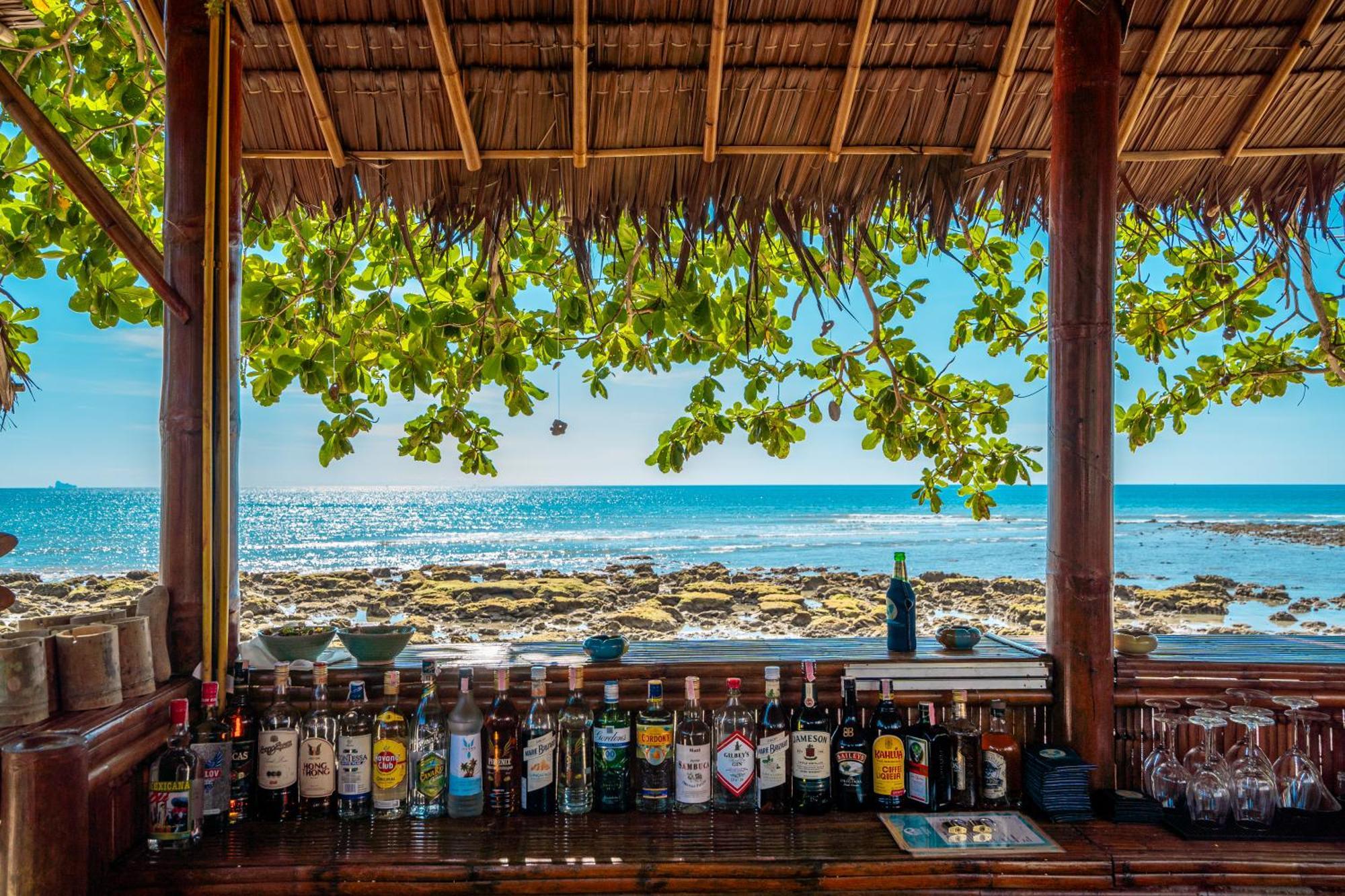 Lanta Beachfront Resort Koh Lanta Exterior photo