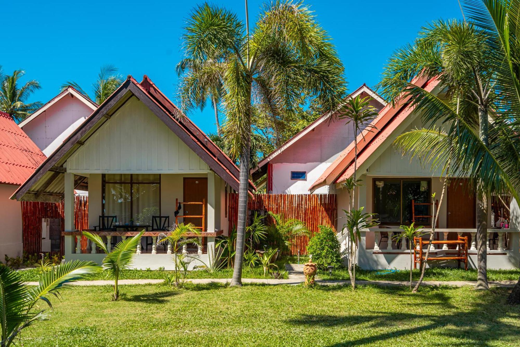 Lanta Beachfront Resort Koh Lanta Exterior photo